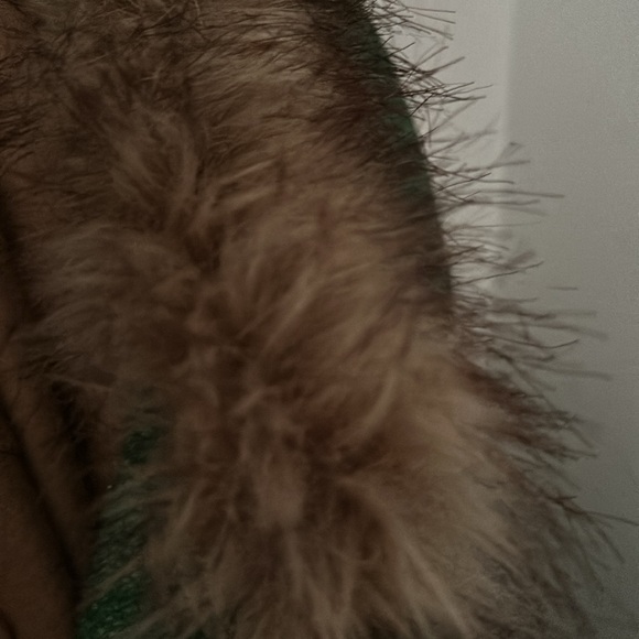 Green puffer vest - Picture 6 of 6